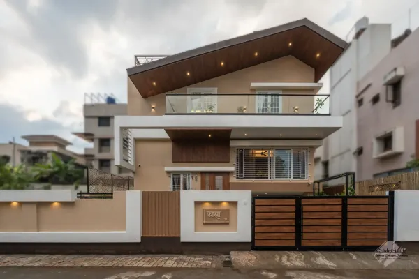 Deena & Rahul Awate Residence
